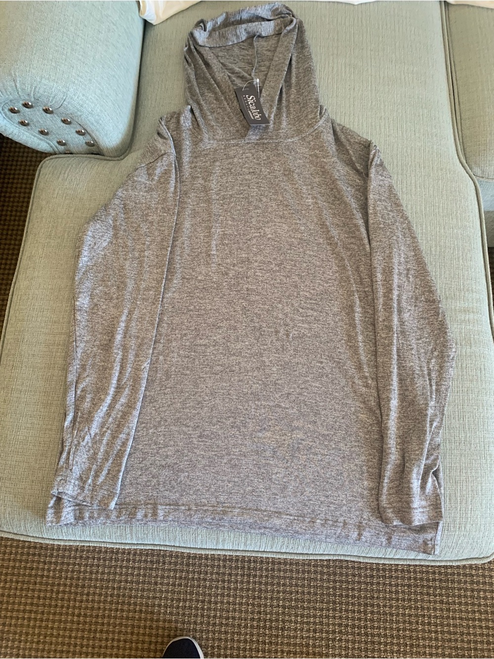 Heather Gray Lightweight Hooded Long-Sleeve Shirt